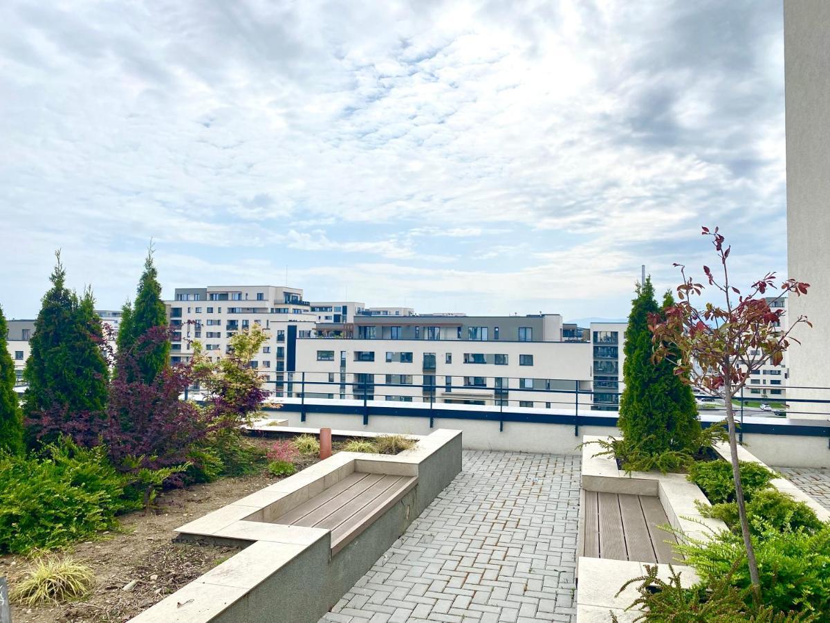 Astoria Apartment - Pet Friendly Брашов Экстерьер фото